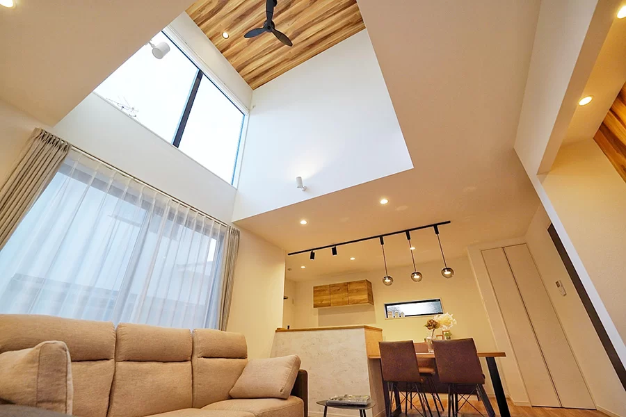 吹き抜けのある家の施工写真2